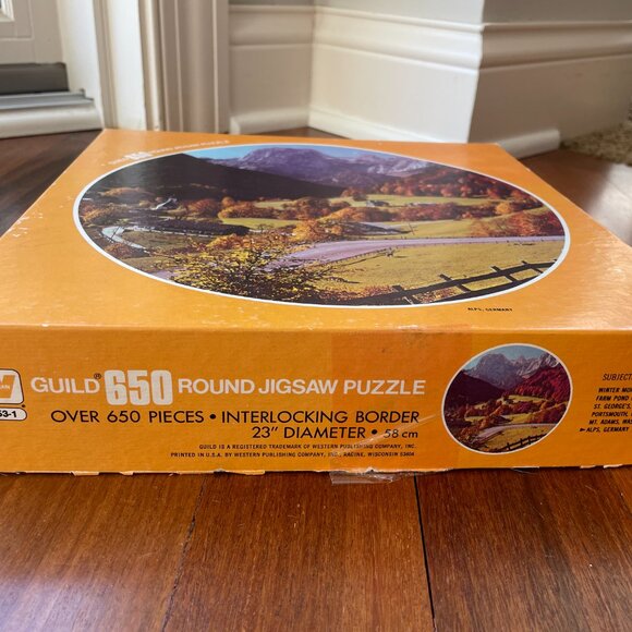 Vintage Whitman Guild Round Alps, Germany 650 Piece Puzzle - Picture 2 of 4